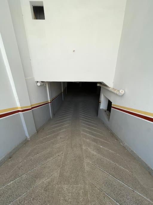 Apartment Lovely Near Super Market Parking Wifi Ac *