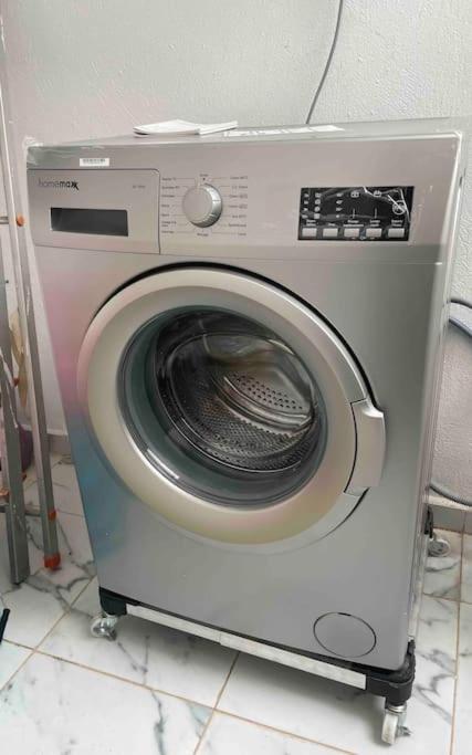 Lovely Near Super Market Parking Wifi Ac Apartment